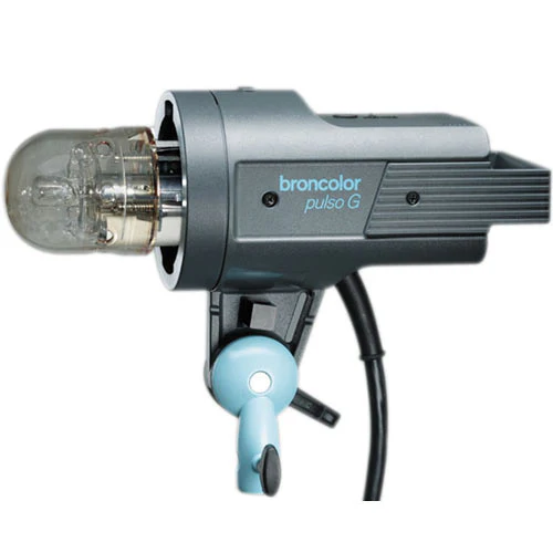 Broncolor G4 Pulso - 3200 Watt/Second Focusing Lamphead, 16' Cable - Image 2