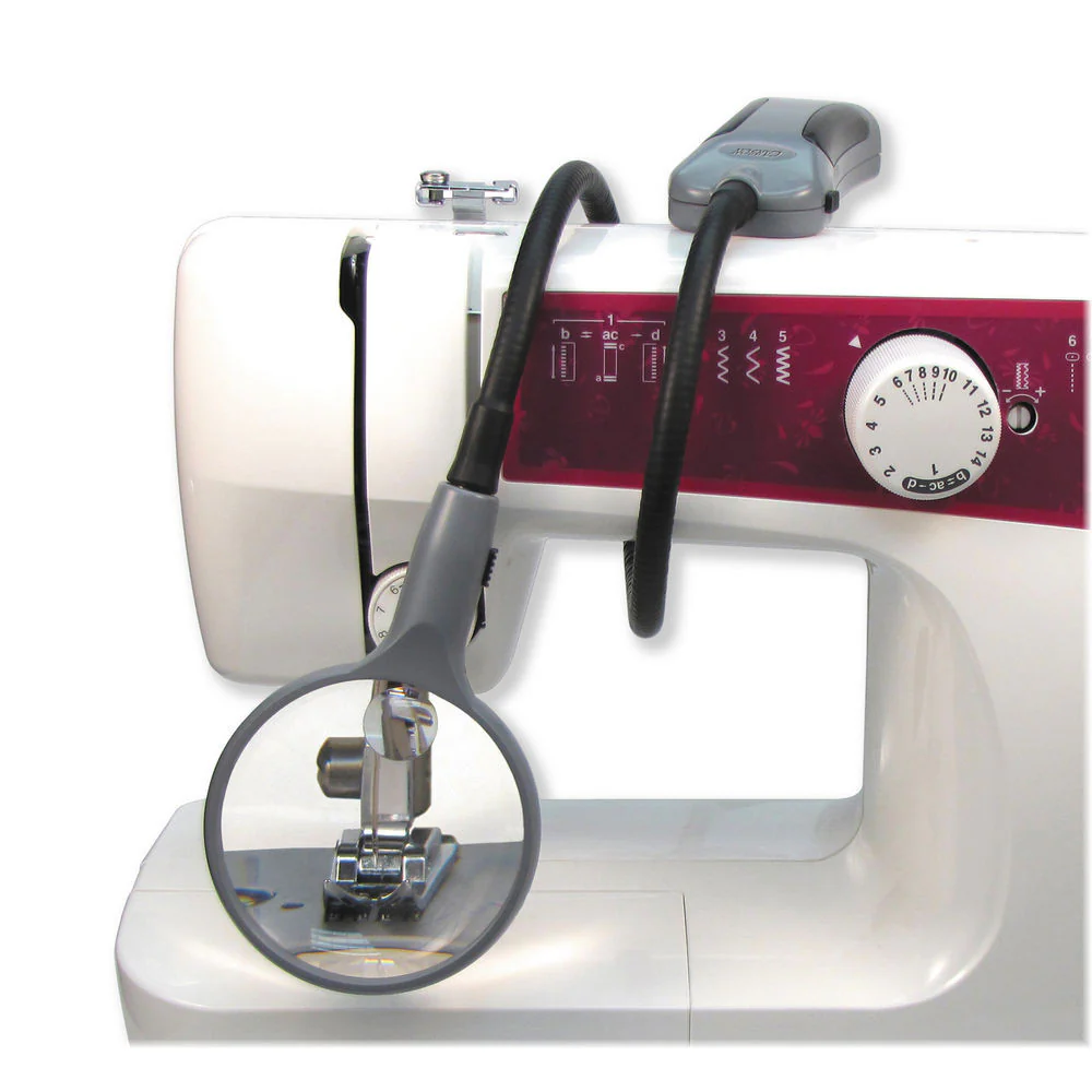 Carson SM-22 2.5x BoaMag Magnifier with 5x Power Spot - Image 2
