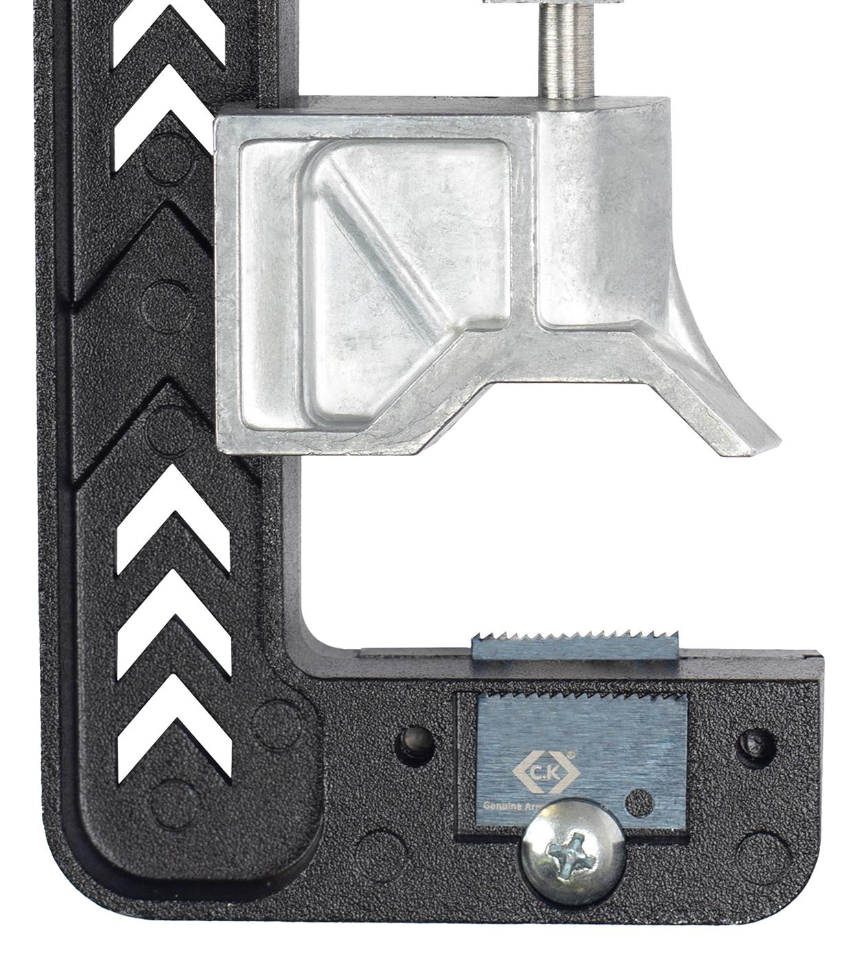 CK TOOLS T2250A Cable Stripper, 12mm to 36mm Armoured Cables, ArmourSlice Evo Series - Image 3