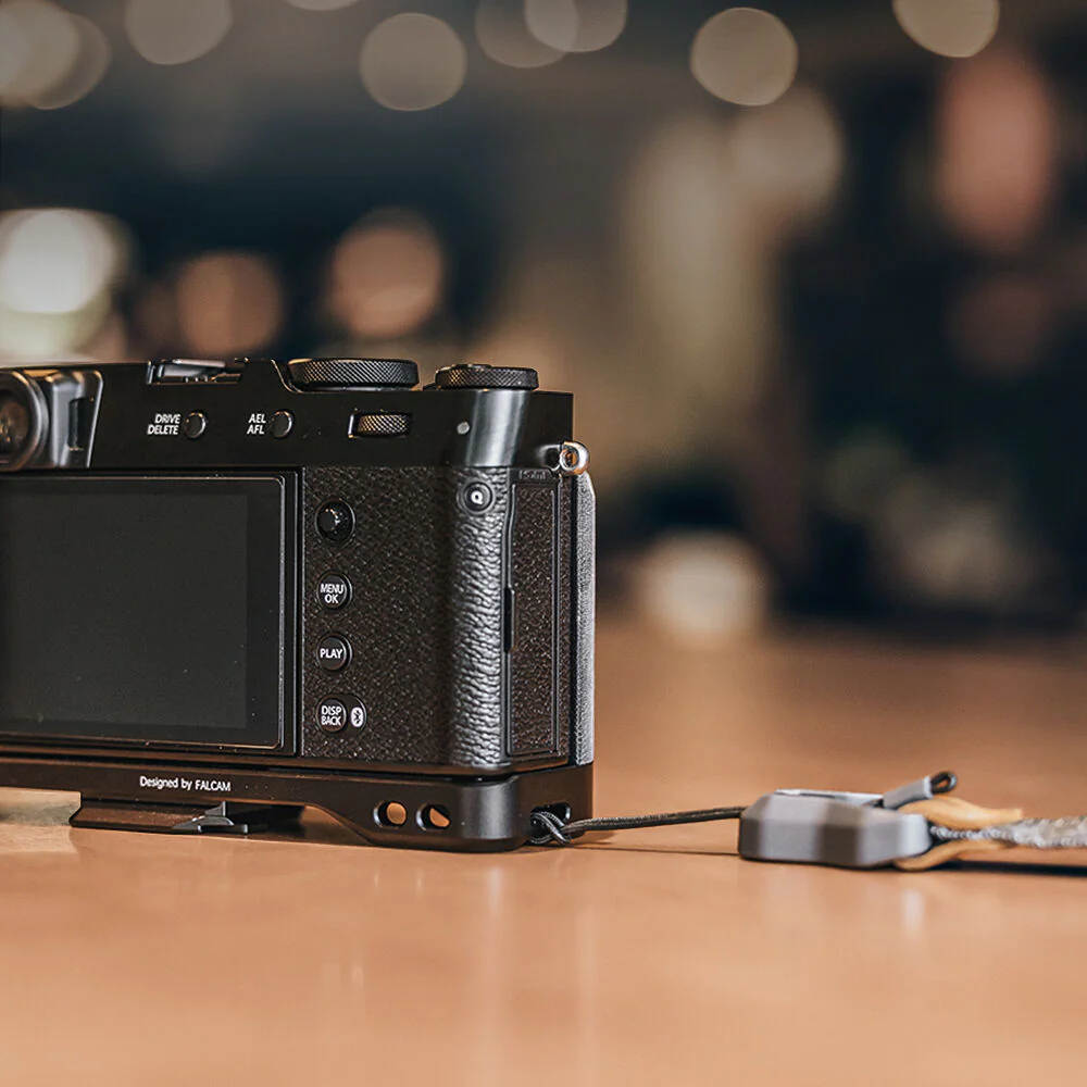 Falcam F22 & F38 Quick Release L-Shaped Handle for FUJIFILM X100VI (Silk Silver) - Image 7