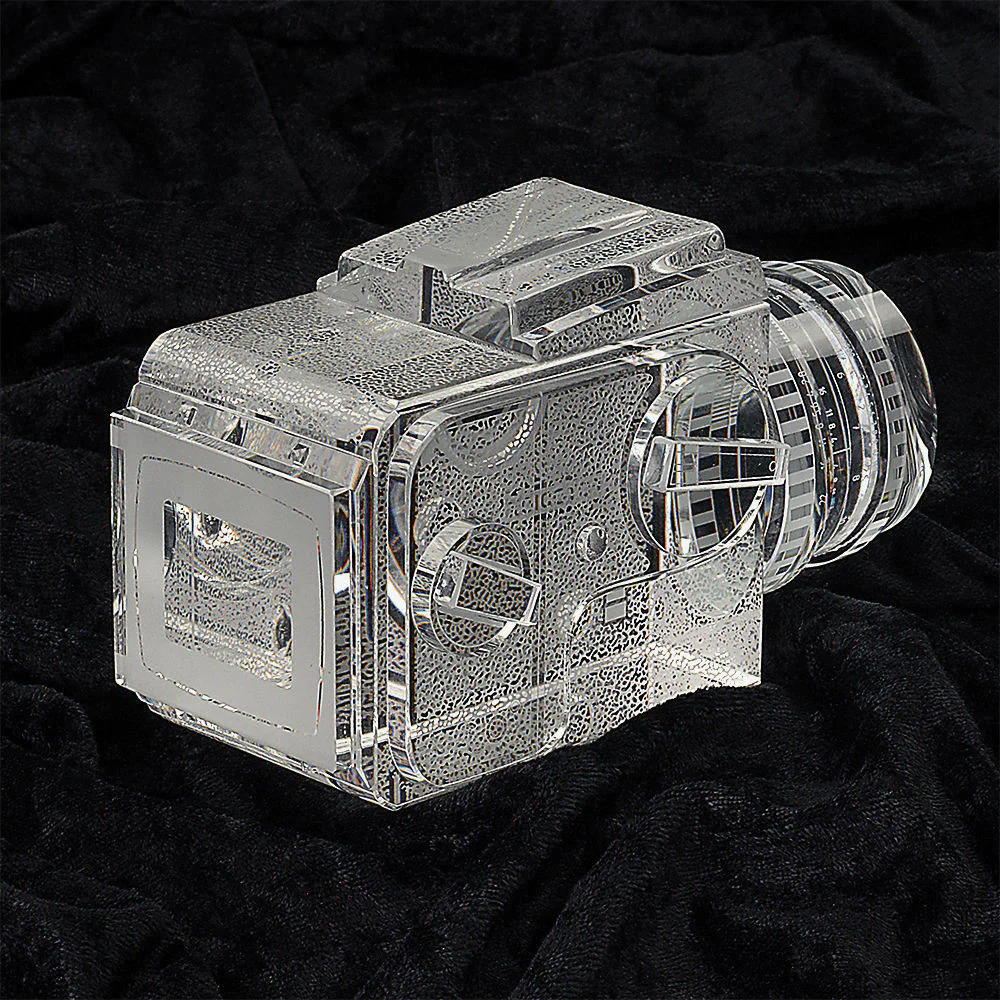 FotodioX Hasselblad Replica Crystal Camera - Image 4