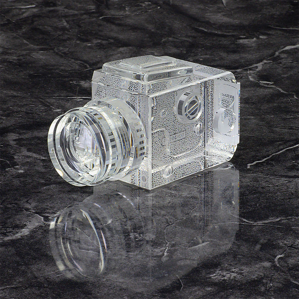 FotodioX Hasselblad Replica Crystal Camera - Image 6