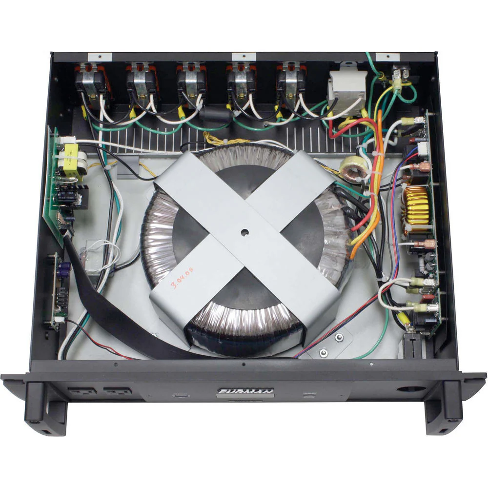 Furman P-2400 IT Symmetrically Balanced Power Conditioner - Image 4