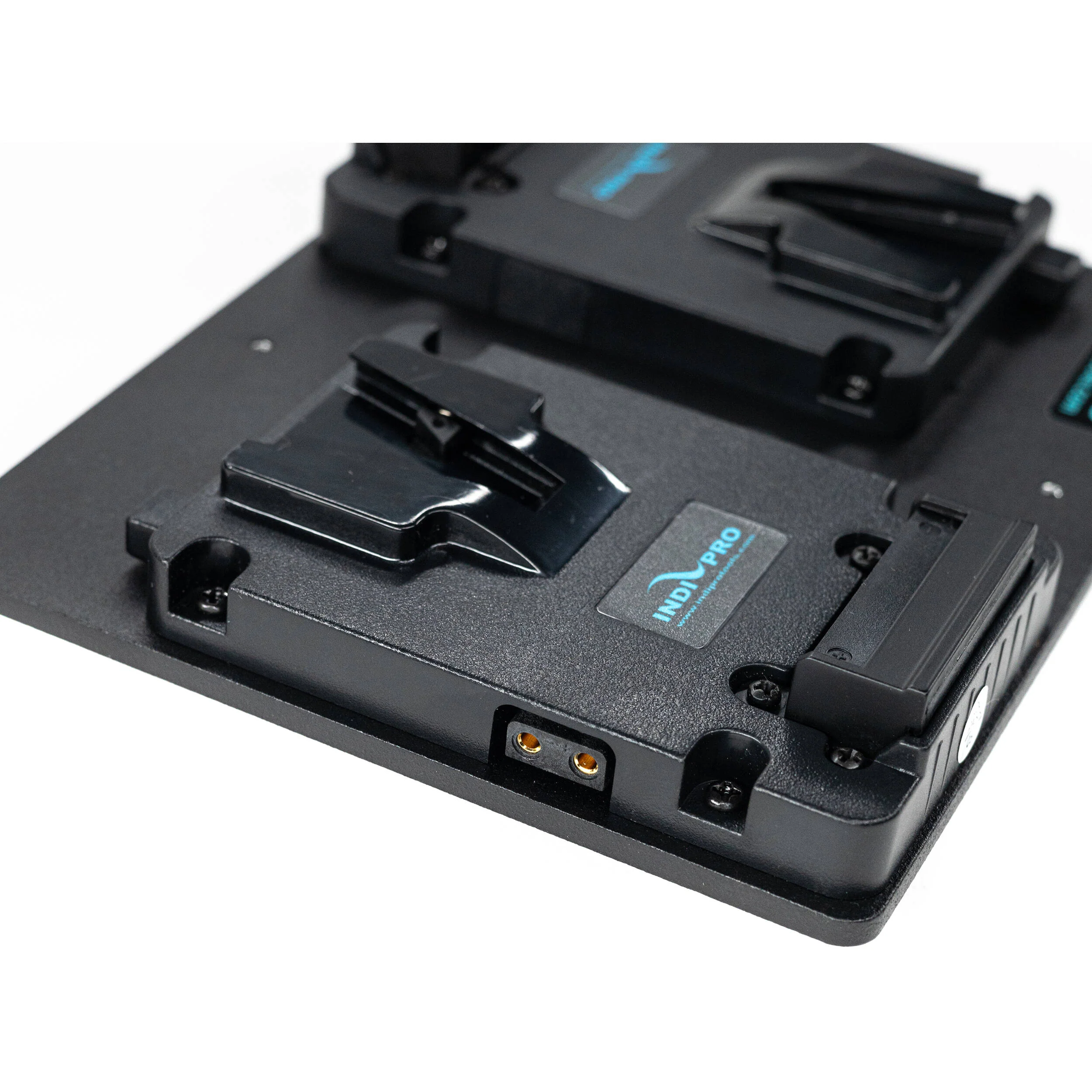 IndiPRO Tools Hot-Swap Dual V-Mount Adapter Plates to Gold Mount Plate - Image 3