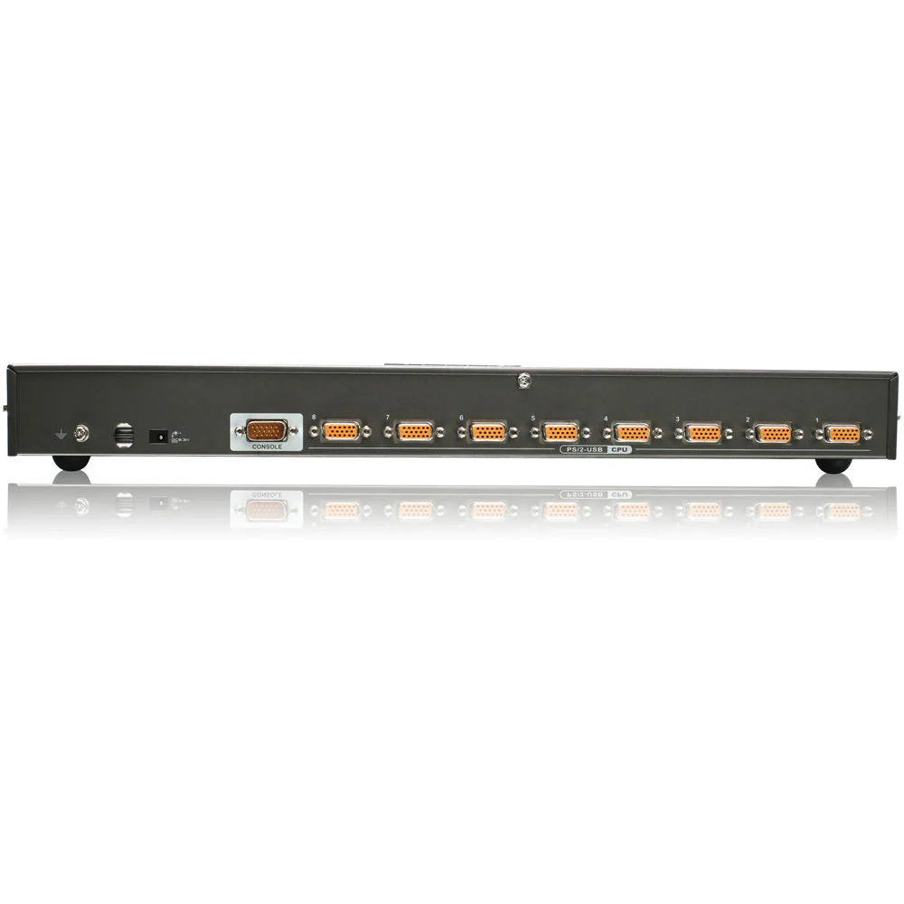 IOGEAR 8-Port USB PS/2 Combo KVM Switch Kit with Eight PS/2 KVM Cables and One USB KVM Cable - Image 4