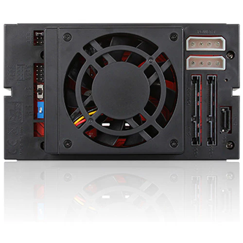 iStarUSA Two 5.25" to Three 3.5"/2.5" SAS SATA 6Gbps HDD SSD Hot-Swap Rack with Key Lock - Image 3