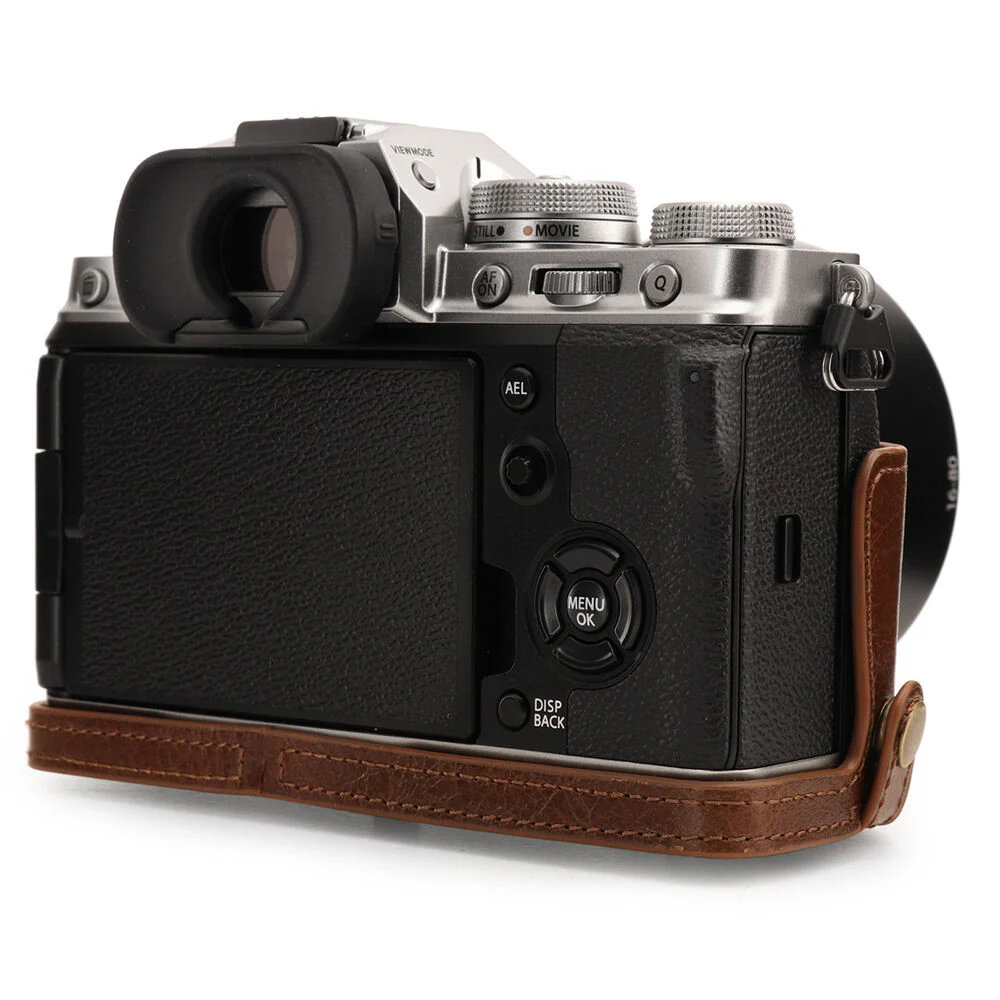 MegaGear Ever Ready Leather Camera Case for FUJIFILM X-T4 with XF 16-80mm Lens (Brown) - Image 6