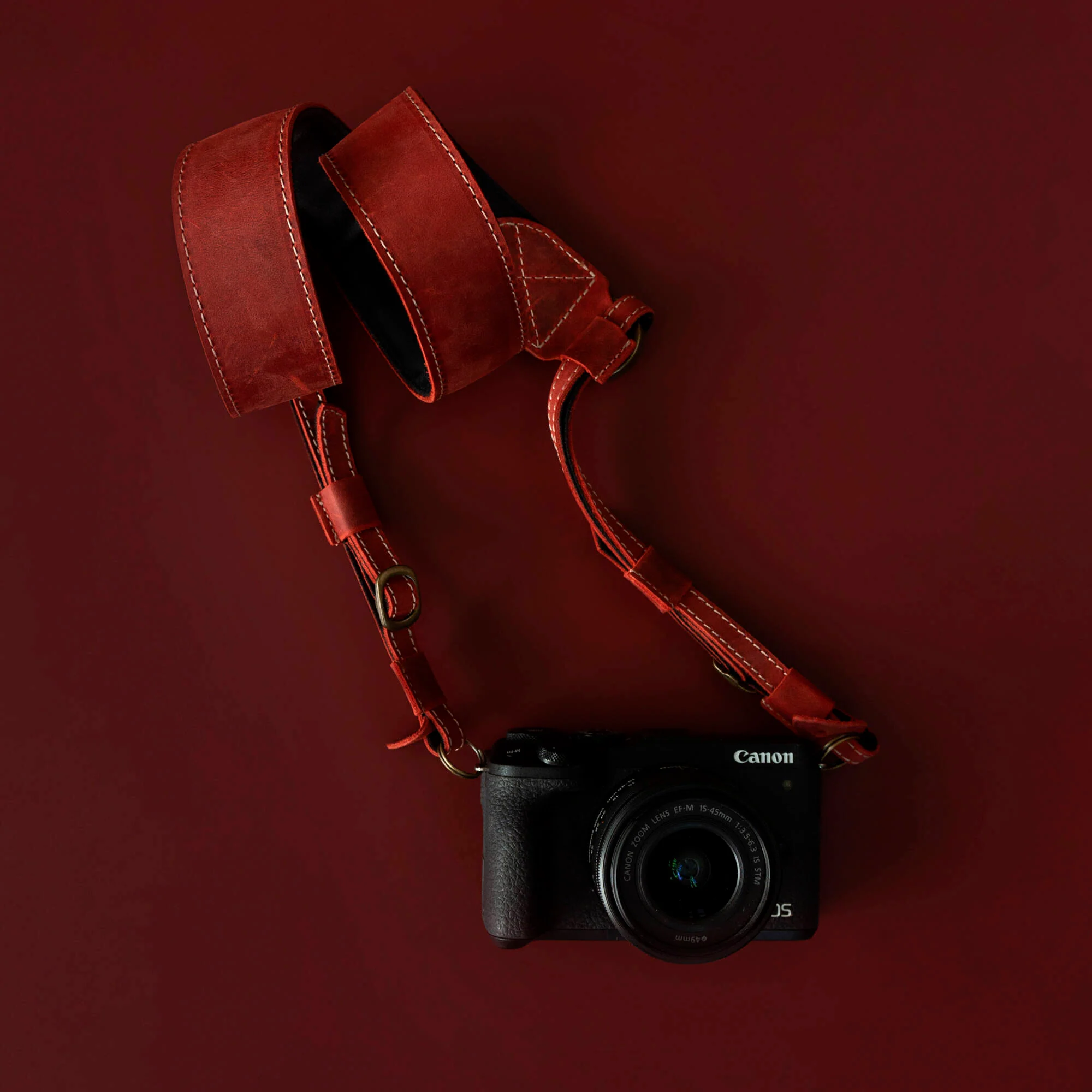 MegaGear Sierra Shoulder/Neck Camera Strap (Red) - Image 6