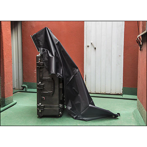 Newswear Darkroom 13" Laptop Shade & Cape - Image 5
