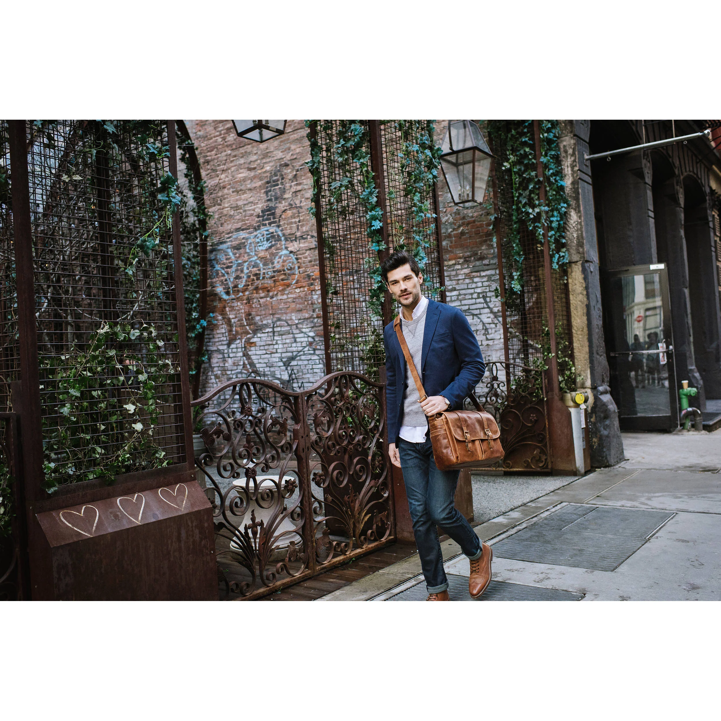ONA Brixton Camera/Laptop Messenger Bag (Leather, Antique Cognac) - Image 9