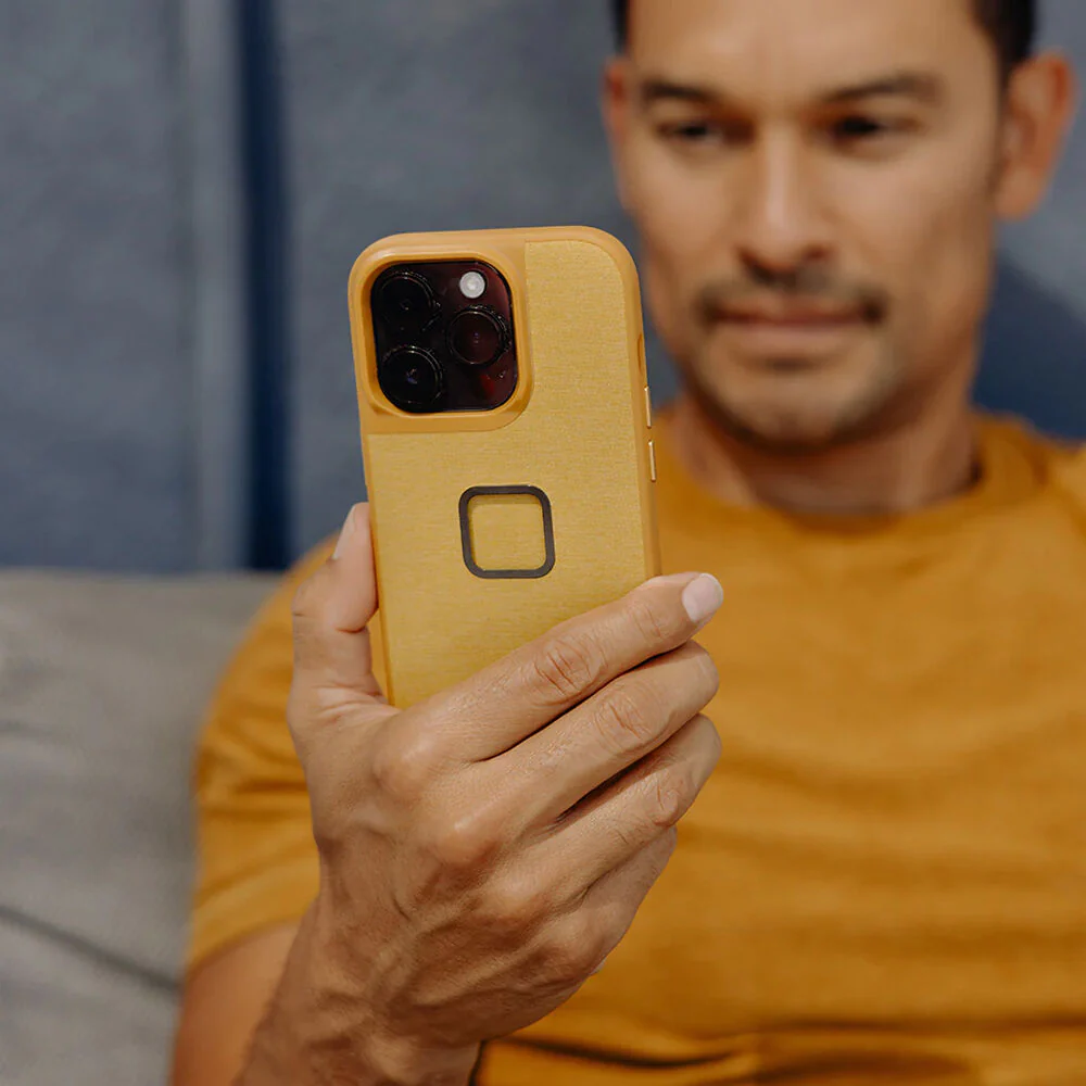 Peak Design Everyday Fabric Case for iPhone 15 (Sun) - Image 5