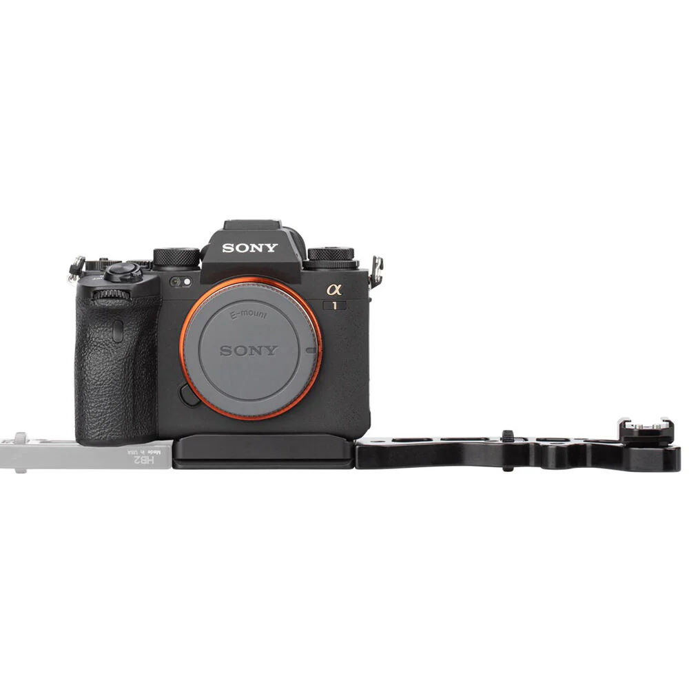 ProMediaGear HB4 Camera Flash Side Handle with SS2 Strap Port - Image 2