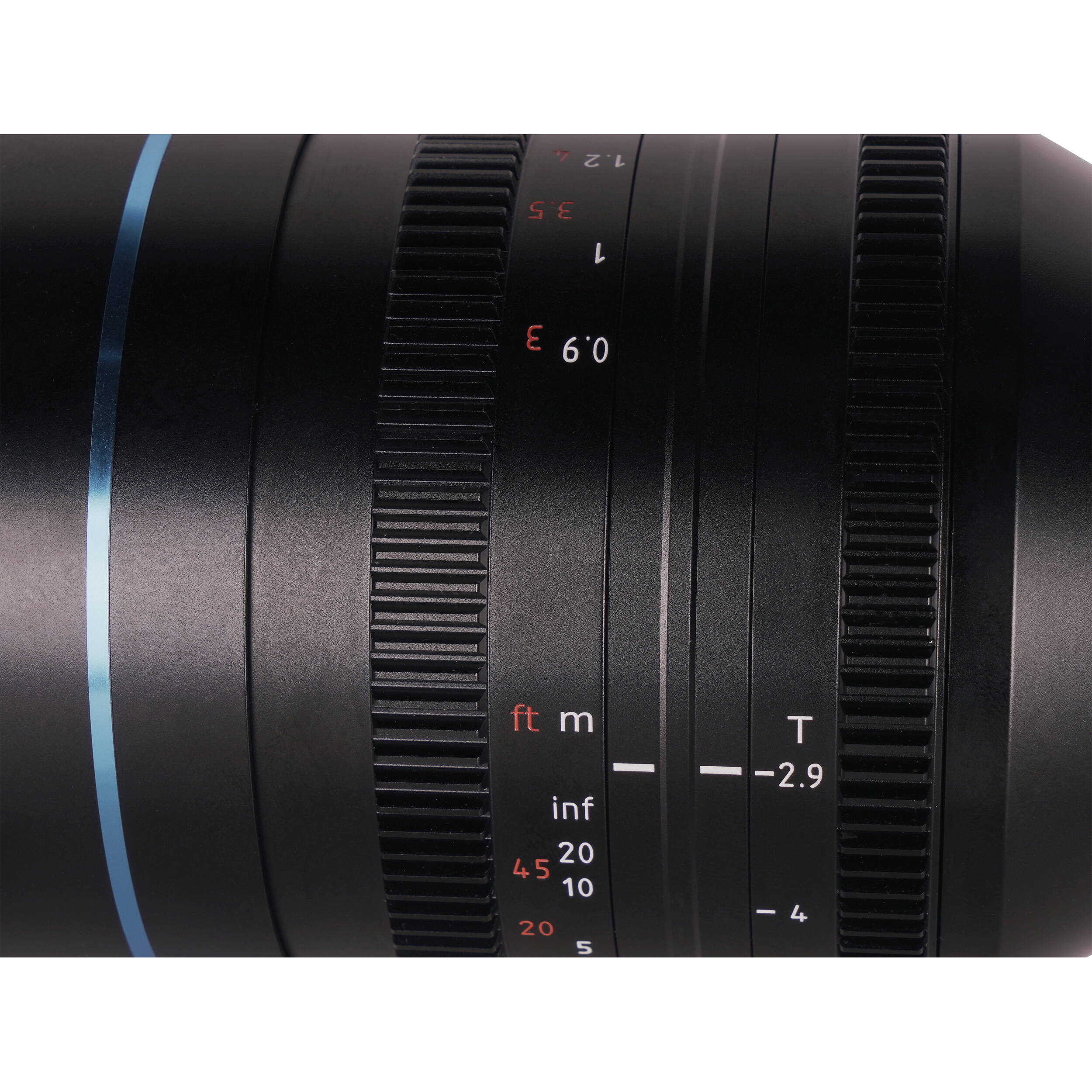 Sirui 135mm T2.9 1.8x Full-Frame Anamorphic Lens (E-Mount) - Image 6