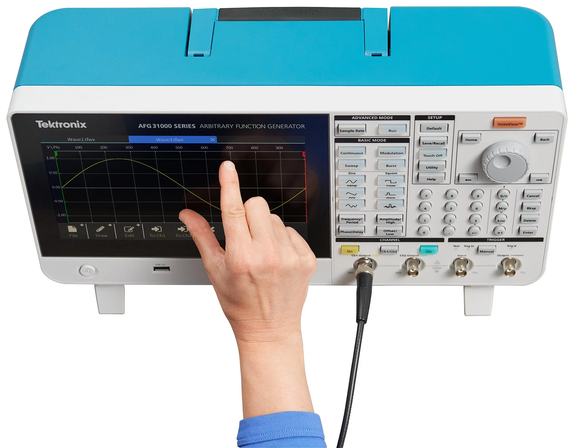 Tektronix AFG31102 Signal Generator ARB/Function 100 MHz 2 Channel AFG31000 Series - Image 4