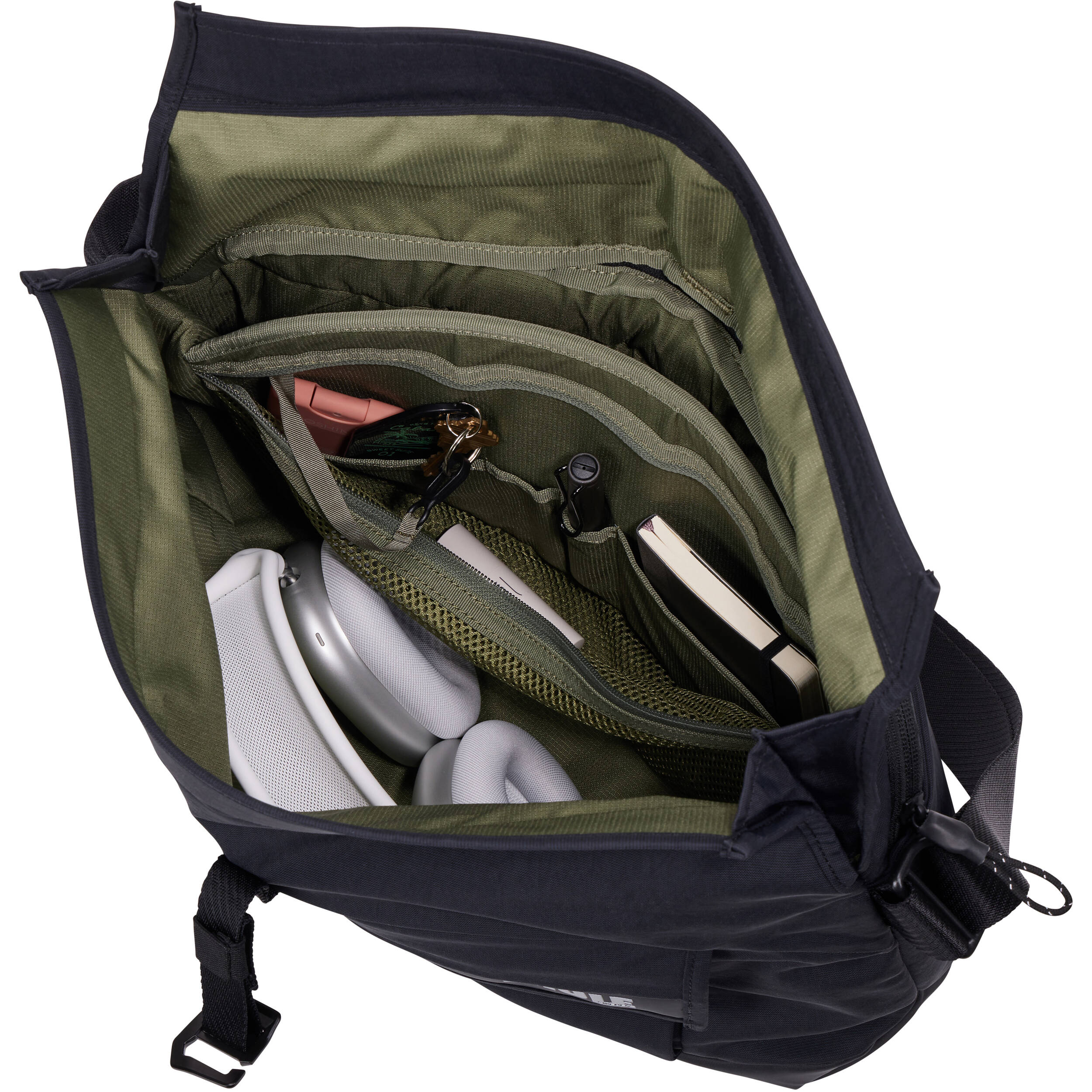 Thule Paramount Cross-Body (Black, 14L) - Image 4