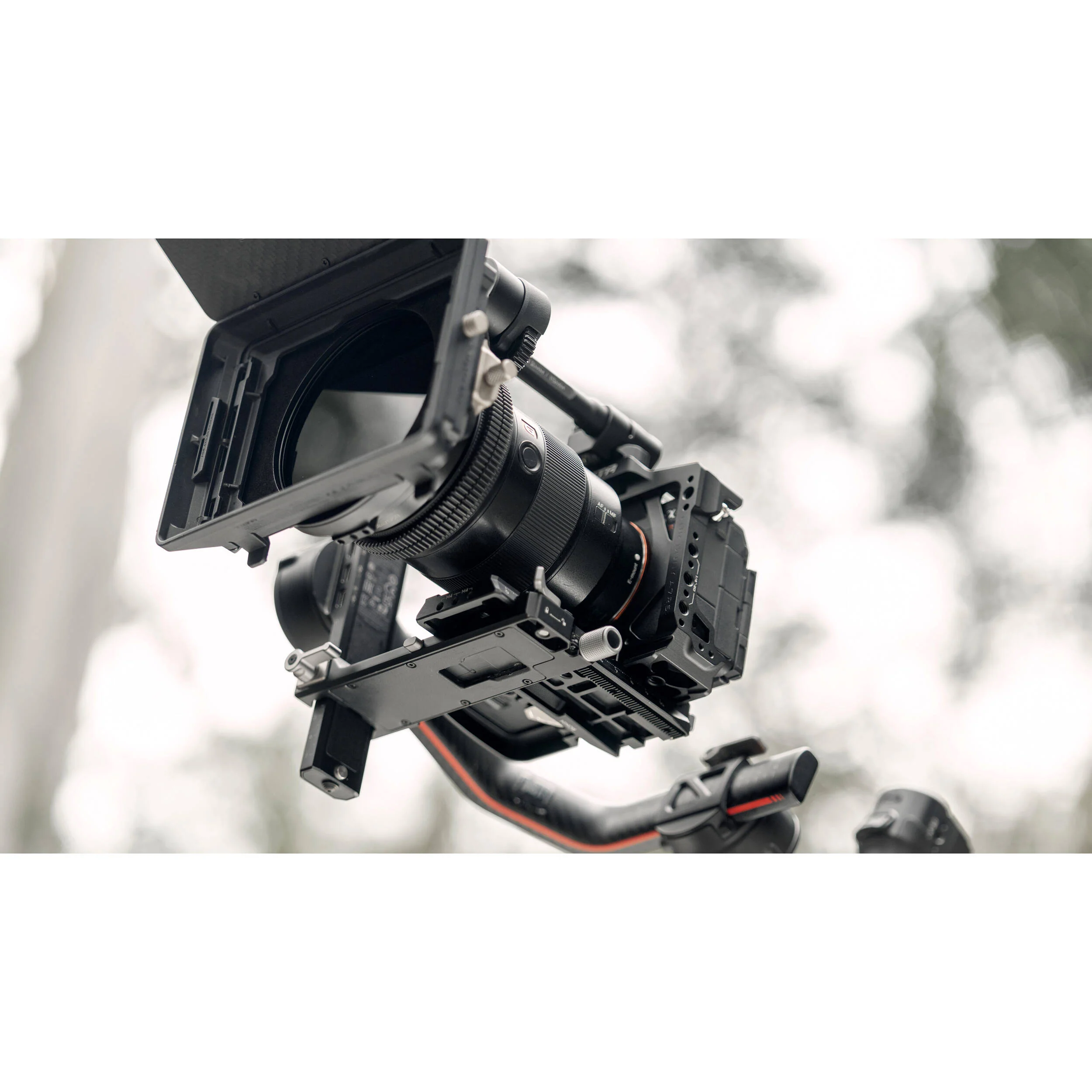 Tilta Half Cage Lightweight Kit for Sony a7R V (Titanium Gray) - Image 6