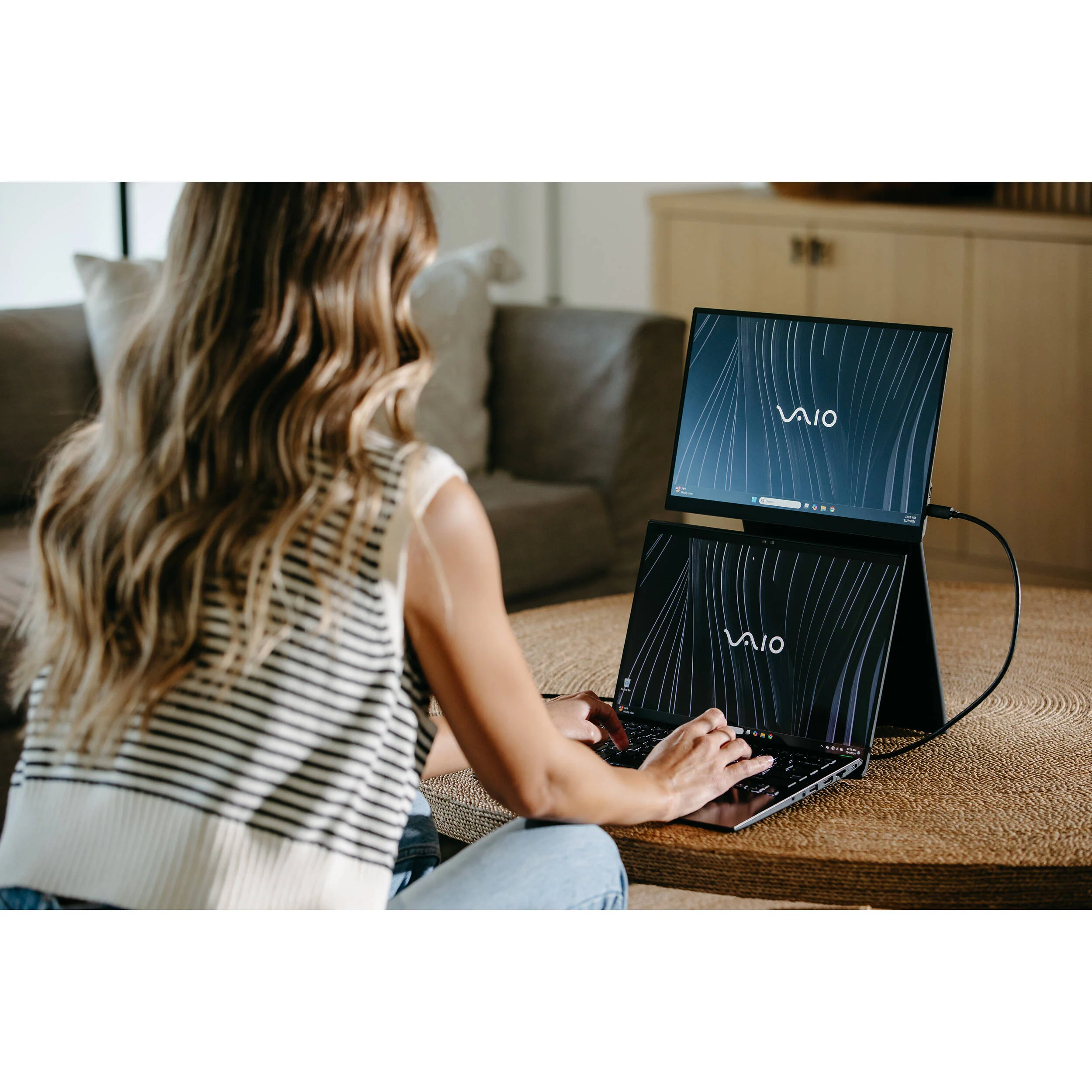 VAIO Vision+ 14" Portable Monitor - Image 3