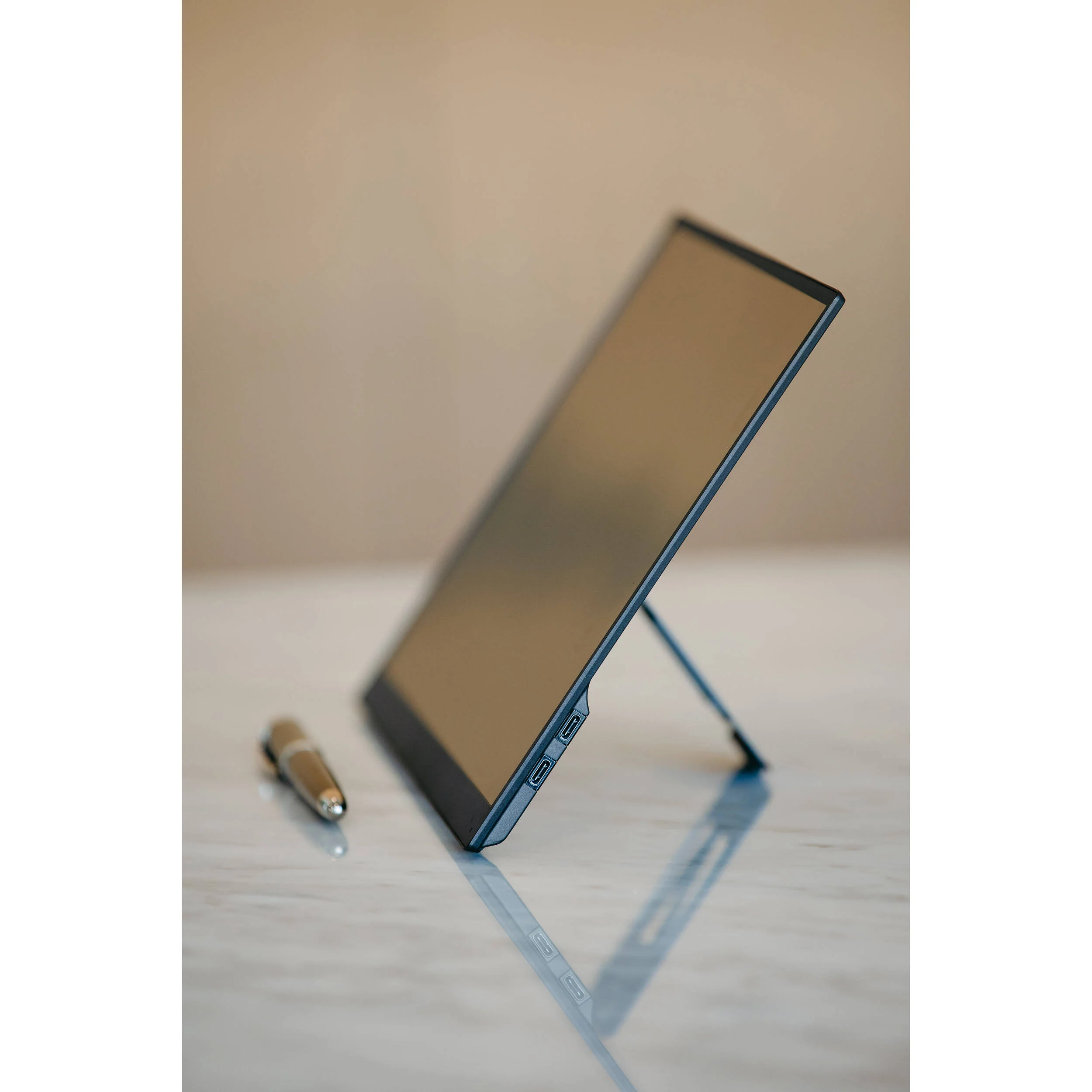 VAIO Vision+ 14" Portable Monitor - Image 5