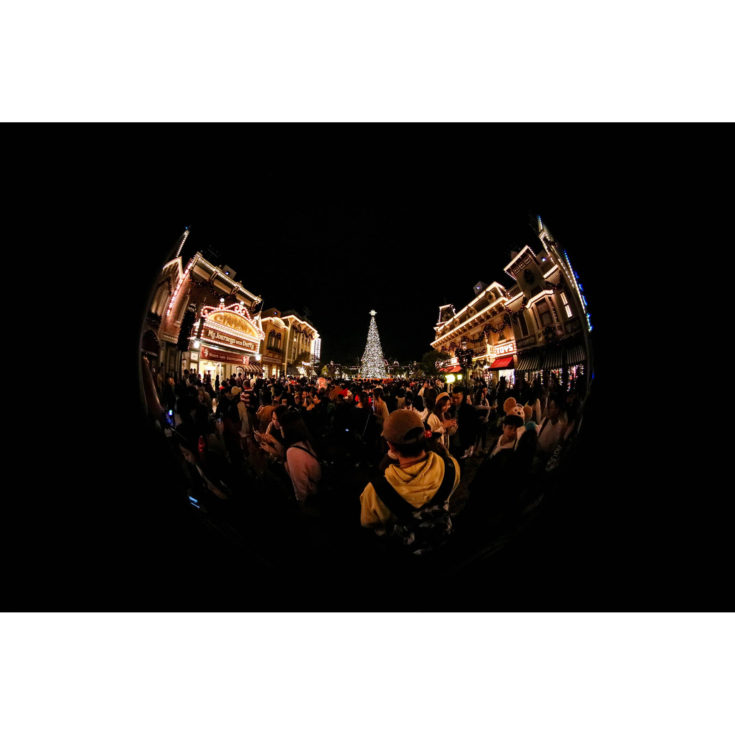 Venus Optics Laowa 4mm f/2.8 Fisheye Lens for Canon EF-M - Image 10